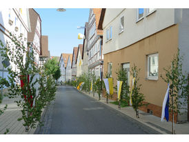 Fronleichnamsaltäre in den Naumburger Straßen (© Karl-Franz Thiede)